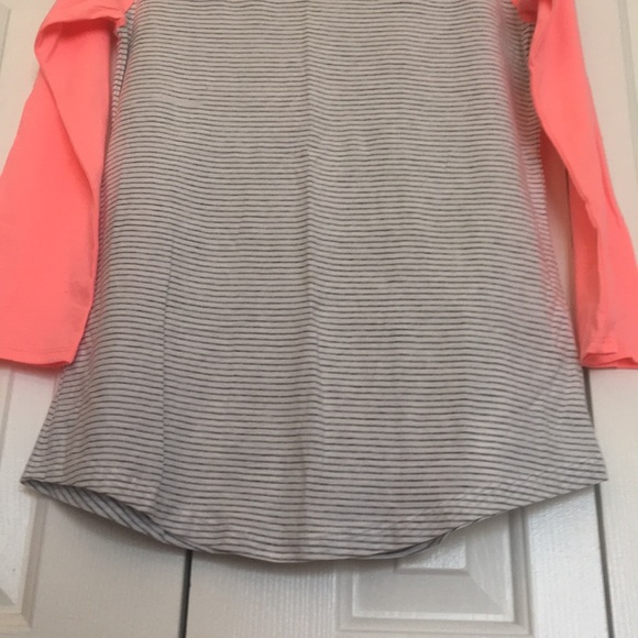 AE 3/4 Sleeve T - Picture 4 of 5